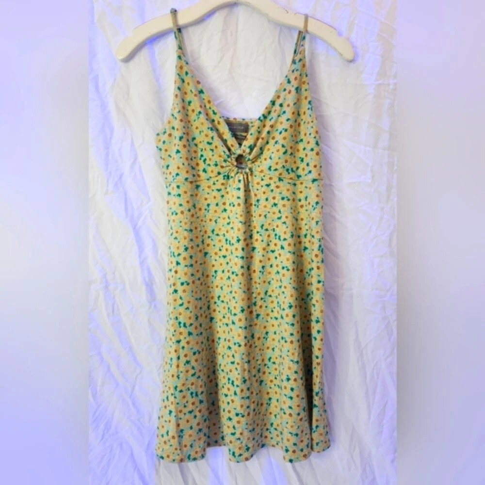 Urban Outfitters Yellow Floral Keyhole Ring Gathered Cami